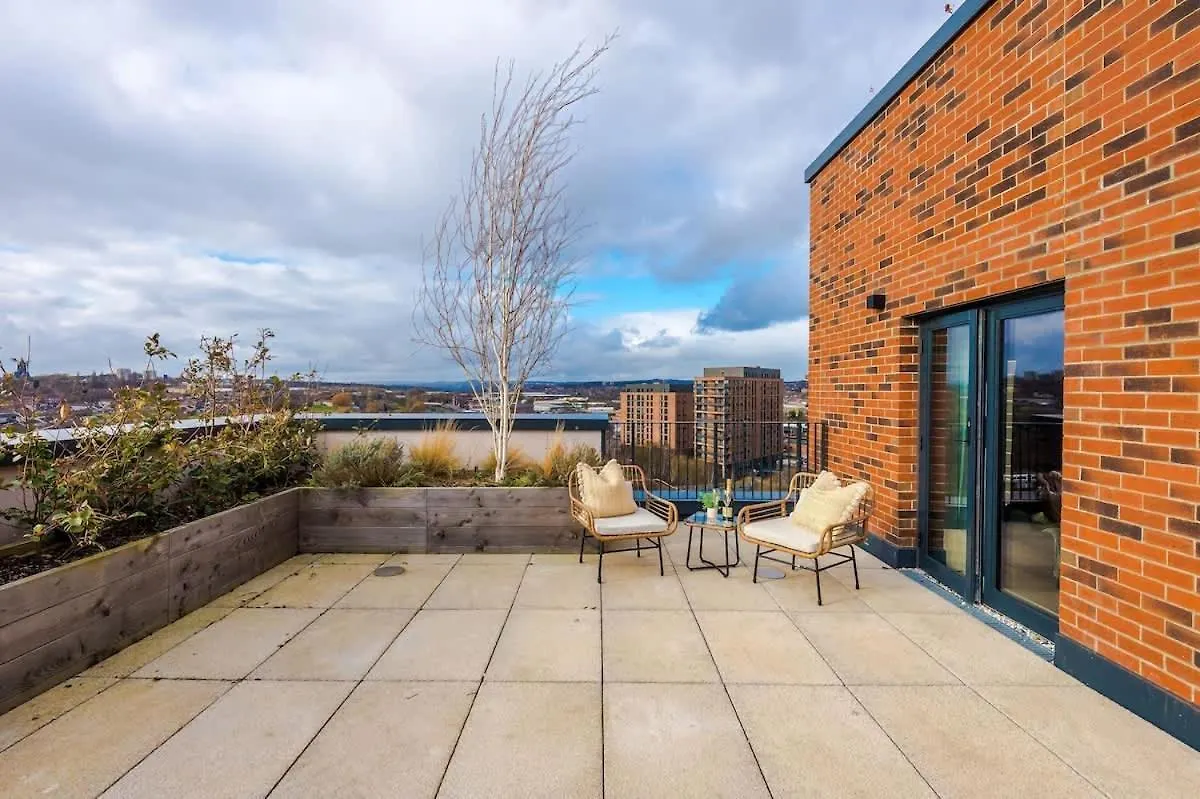 Leeds City Centre - Roof Terrace & Free Parking 아파트
